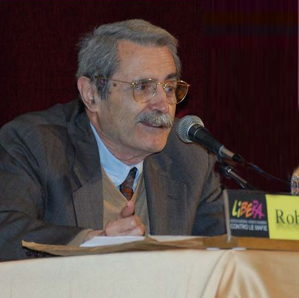 Per Roberto Morrione e Ilaria Alpi. 