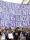 Piazza San Giovanni licenzia Berlusconi