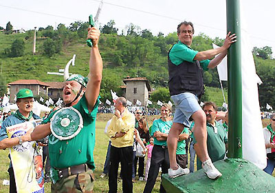 E se non fosse Bossi a farlo cadere?