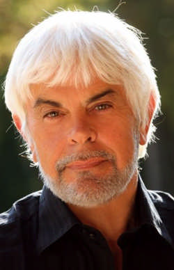 VALERIO MASSIMO MANFREDI: �La citt� perfetta? Dove convivono passato e futuro�